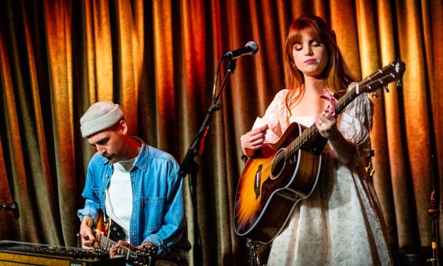 Sydney Quiseng at the Hotel Cafe – Live Photos