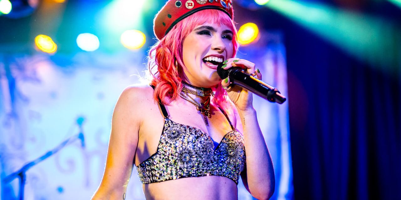 Ava Maybee at The Roxy – Live Photos