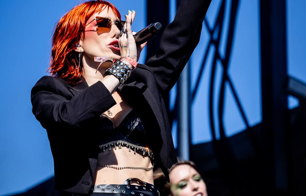 Chandler Leighton at Vans Warped Tour Long Beach – Live Photos