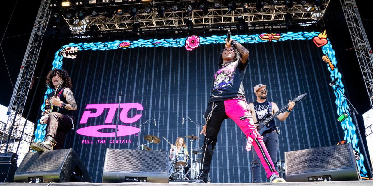 Pull The Curtain at Vans Warped Tour – Live Photos