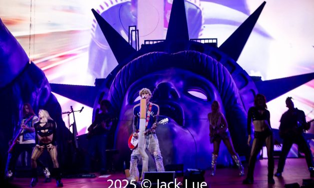 MGK at Kia Forum – Live Photos