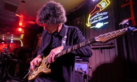 Dan Sindel at The Rainbow Bar & Grill – Live Review