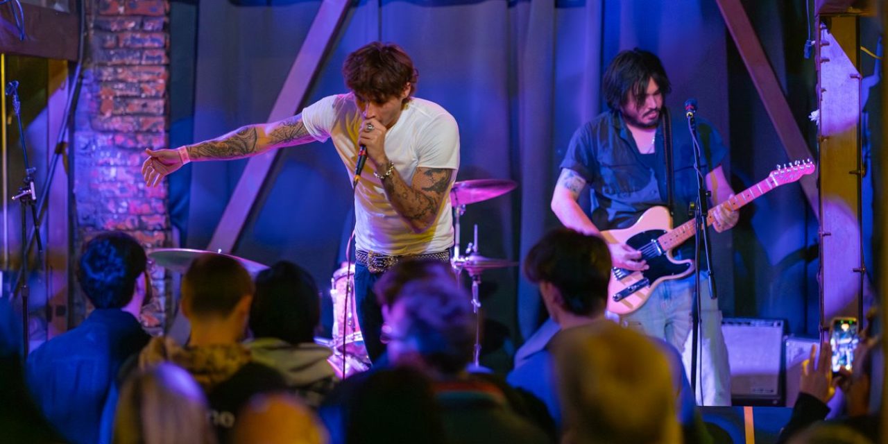 Cursing at Harvard & Stone – Live Review